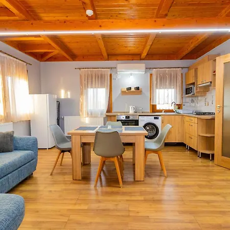 Tisza Panzio Es Guest house