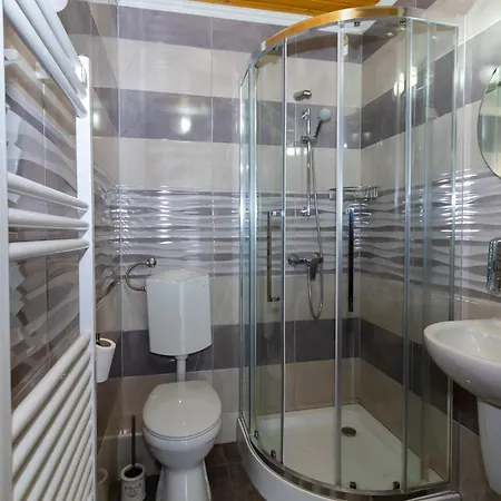 Tisza Panzio Es 3* Tiszaújváros